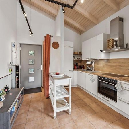 Ferienhaus Am Kleinen See Mit Steg, Garten Und Terrasse Twist Exterior foto